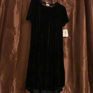 LuLaRoe Ribbed Velvet Carley Black